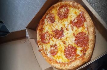 Mama Mia Pizza and Wings
